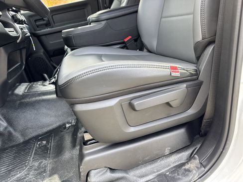 New 2026 RAM 3500 Tradesman w/ Chrome Appearance Group image 9