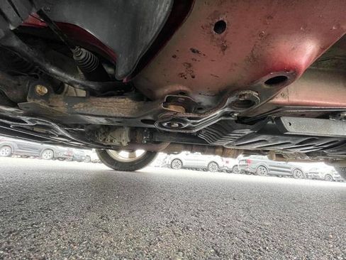 Used 2016 Chevrolet Traverse LT w/ Style and Technology Package image 16