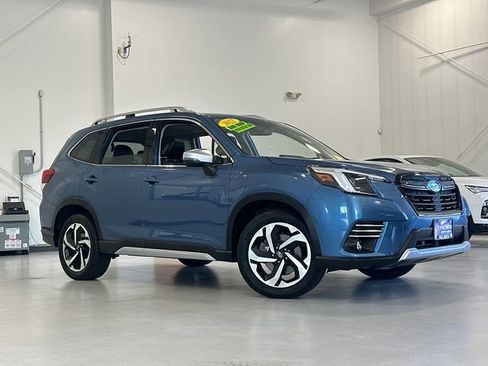Used 2022 Subaru Forester Touring w/ Popular Package #2 AWD/4WD image 2