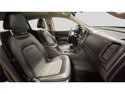 Used 2015 GMC Canyon SLE image 17