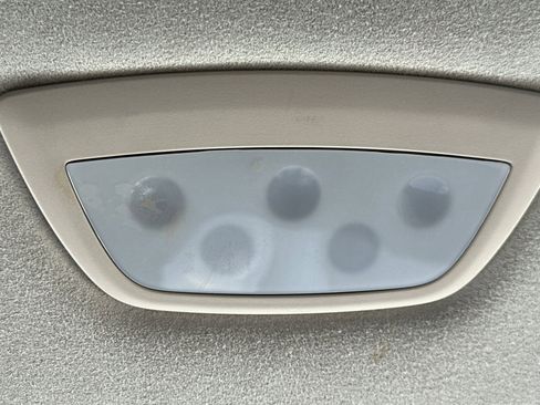 Used 2019 Tesla Model X Standard Range image 22