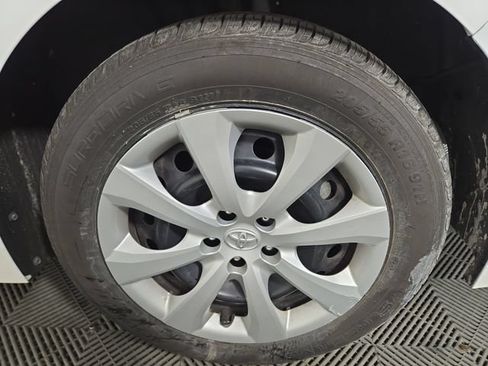 Used 2024 Toyota Corolla LE FWD image 11