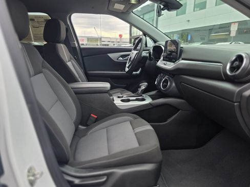 Used 2025 Chevrolet Blazer LT FWD image 10