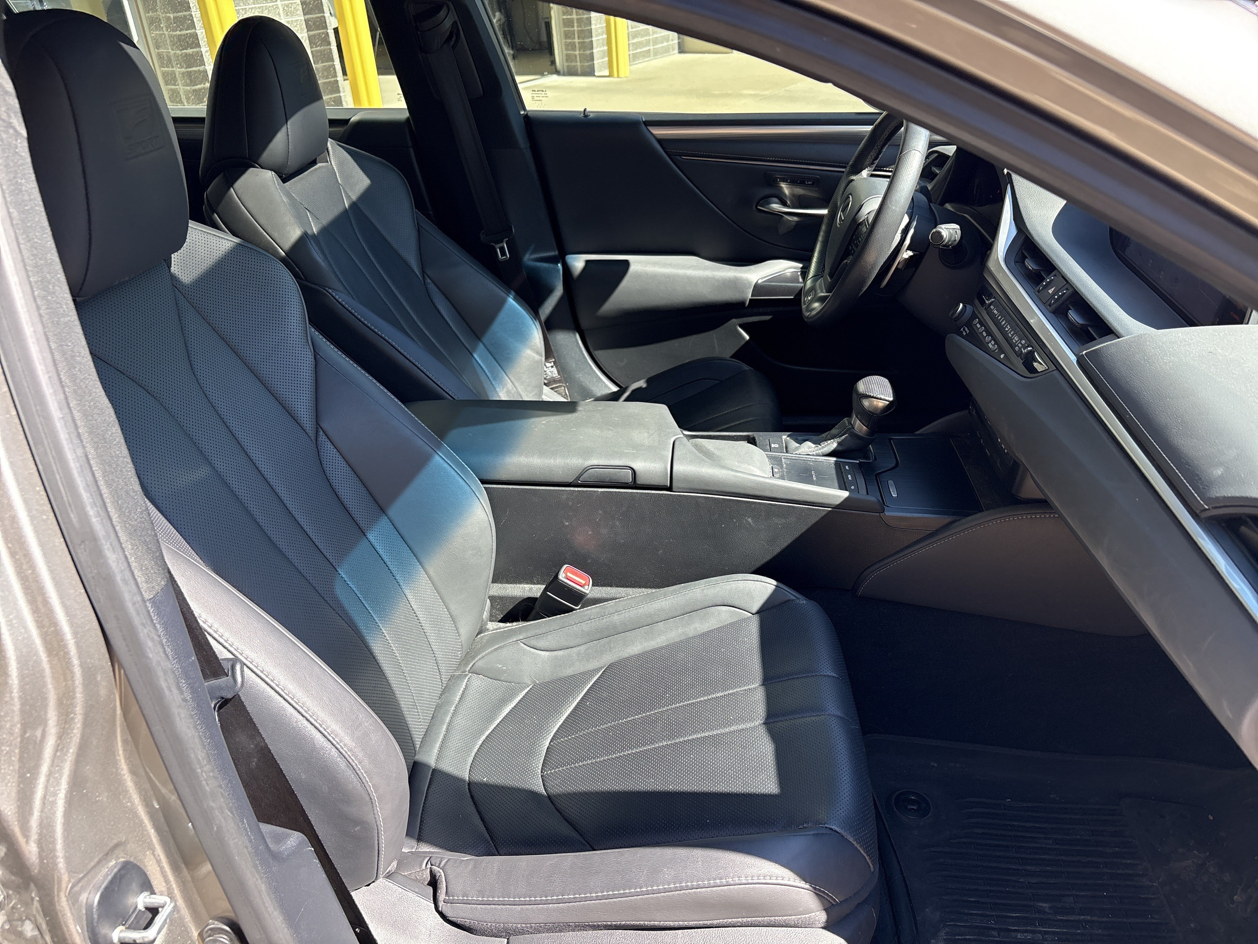 Used 2020 Lexus ES 350 F Sport w/ Accessory Package FWD image 26