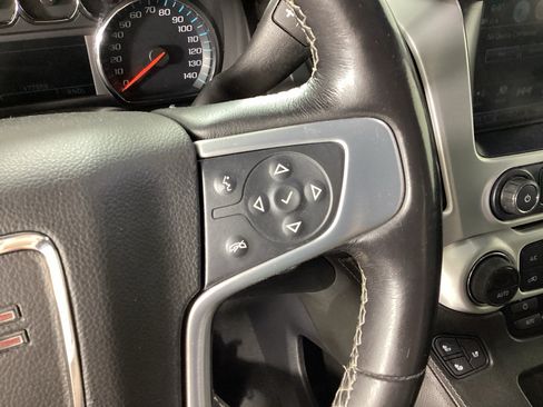 Used 2019 GMC Yukon XL SLT w/ Open Road Package AWD/4WD image 21