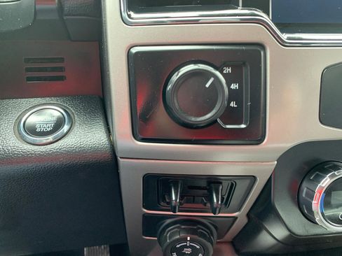 Used 2022 Ford F350 Lariat w/ Lariat Ultimate Package AWD/4WD image 29