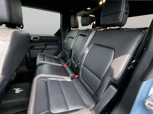 Certified 2025 Ford Bronco Outer Banks w/ Sasquatch Package AWD/4WD image 21