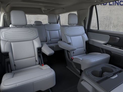 New 2026 Ford Expedition Max Platinum AWD/4WD image 11