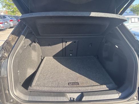 Used 2023 Volkswagen ID.4 Pro S image 29