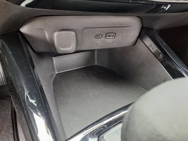 Used 2025 Chevrolet Trax LT FWD image 31
