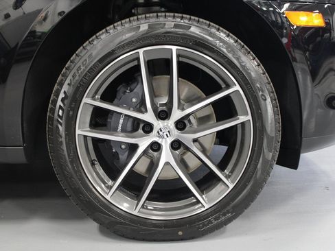 New 2026 Porsche Macan image 14