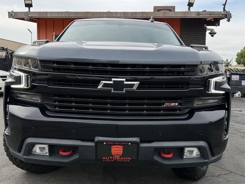 Used 2021 Chevrolet Silverado 1500 LT Trail Boss AWD/4WD image 2
