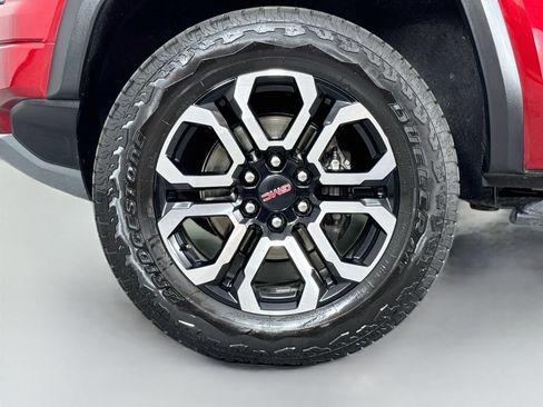 Used 2025 GMC Canyon AT4 w/ Nightfall Edition AWD/4WD image 11
