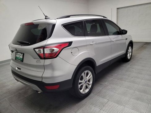 Used 2018 Ford Escape SEL FWD image 9