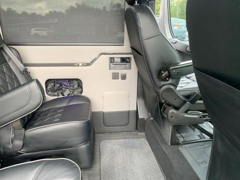 Used 2023 RAM ProMaster 3500 w/ Premium Appearance Group image 11