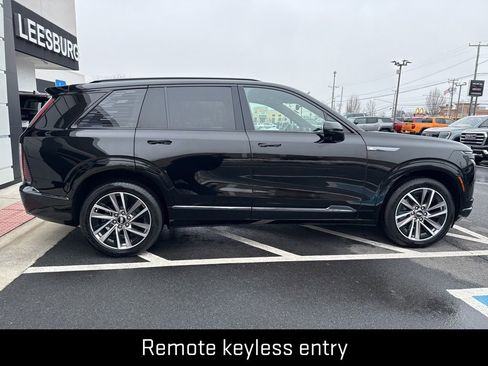 Used 2026 Cadillac Vistiq Sport image 8