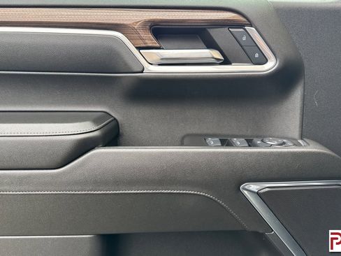 Used 2024 Chevrolet Silverado 1500 RST w/ LPO, Dark Essentials Package image 11