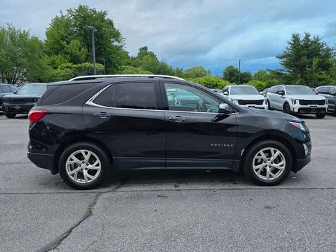Used 2020 Chevrolet Equinox Premier AWD/4WD image 9