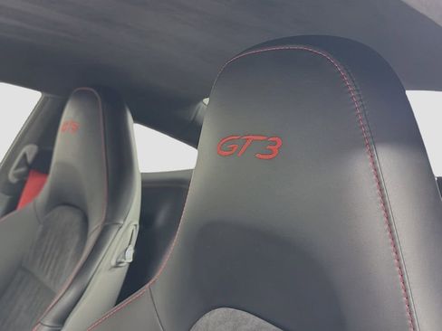 Used 2019 Porsche 911 GT3 image 18