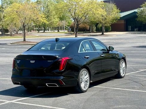 Used 2021 Cadillac CT4 Premium Luxury RWD image 7