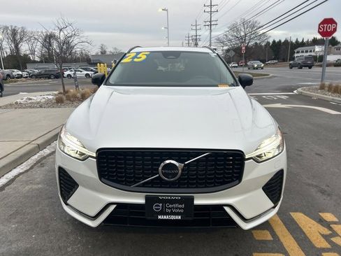 Certified 2025 Volvo XC60 B5 Plus image 7