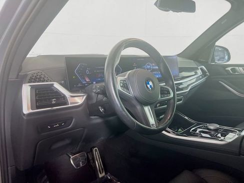Used 2025 BMW X5 xDrive40i AWD/4WD image 10