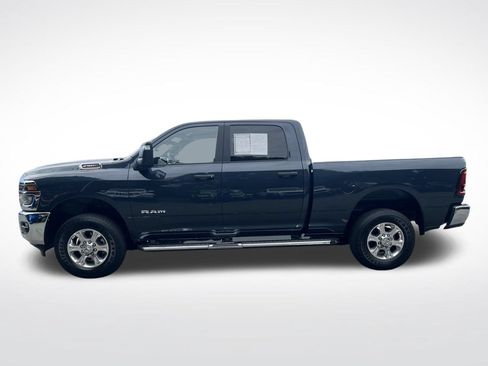 Used 2025 RAM 2500 Big Horn AWD/4WD image 2