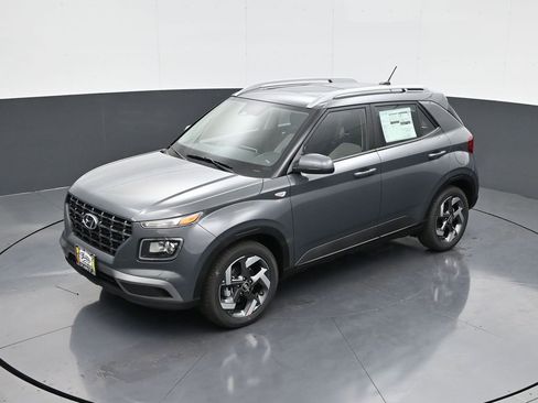 New 2026 Hyundai Venue SEL FWD image 13