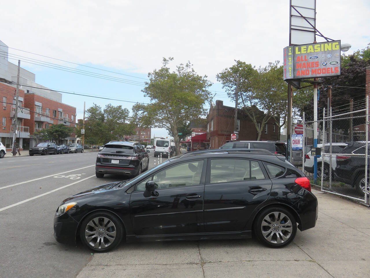 Used 2014 Subaru Impreza 2.0i Sport Premium AWD/4WD image 6