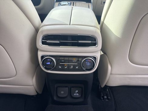 Used 2023 Genesis GV80 3.5T w/ Advanced Package image 20