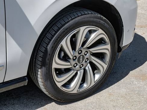 Used 2023 Lincoln Navigator L Reserve AWD/4WD image 61