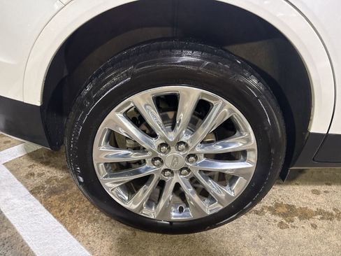 Used 2019 Cadillac XT5 Luxury image 9