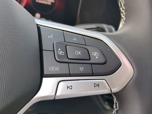 New 2026 Volkswagen Tiguan SE image 29