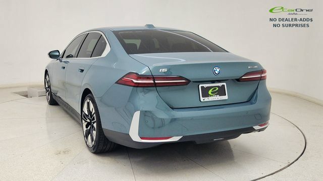 Used 2026 BMW i5 xDrive40 AWD/4WD image 8