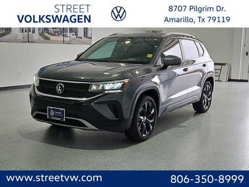 Certified 2023 Volkswagen Taos SE w/ Panoramic Sunroof Package FWD image 1