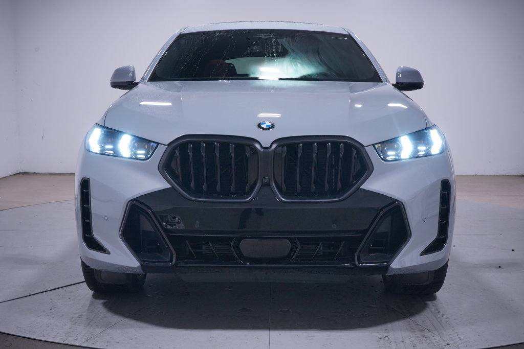 Used 2026 BMW X6 xDrive40i w/ Premium Package AWD/4WD image 4