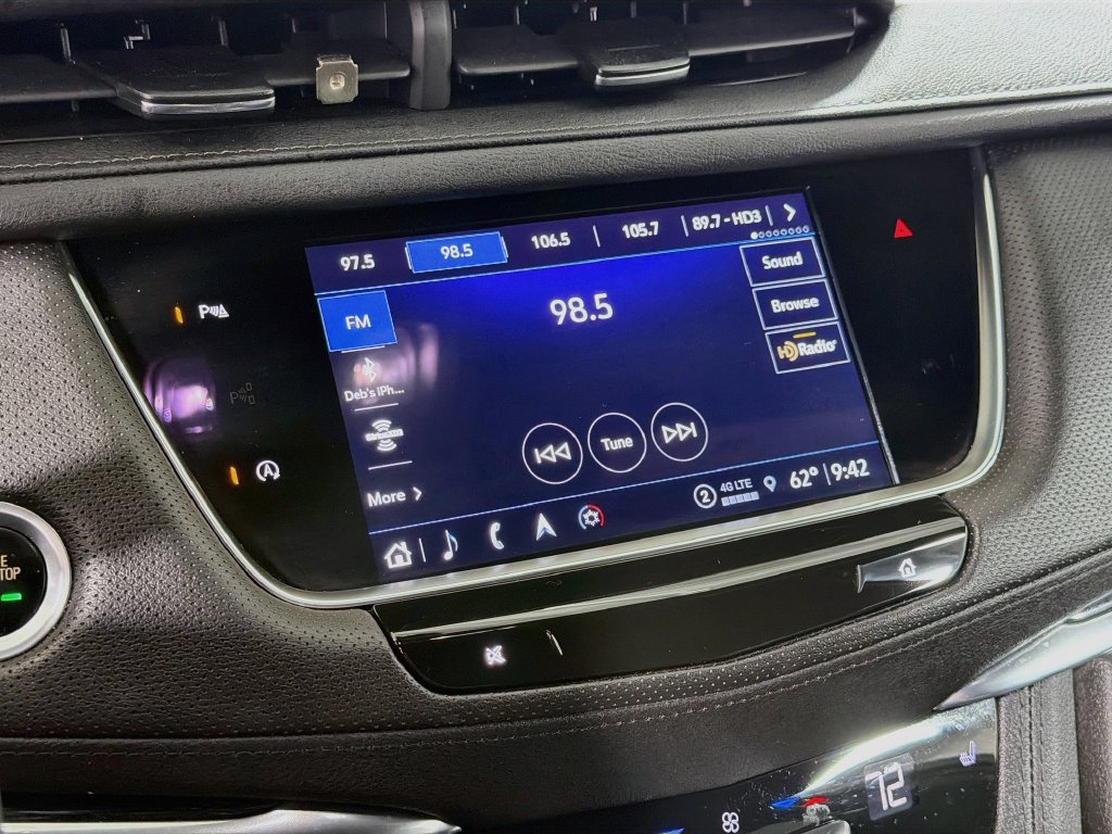 Used 2023 Cadillac XT5 Premium Luxury w/ LPO, Floor Liner Package AWD/4WD image 16