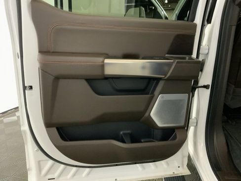 Used 2024 Ford F250 King Ranch w/ Chrome Package image 33