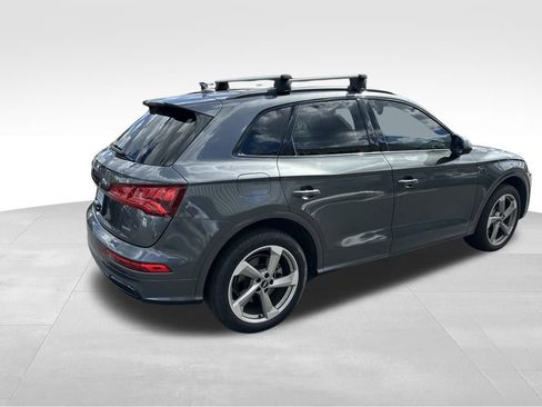 Used 2020 Audi Q5 2.0T Titanium Premium Plus w/ Premium Plus Package image 4