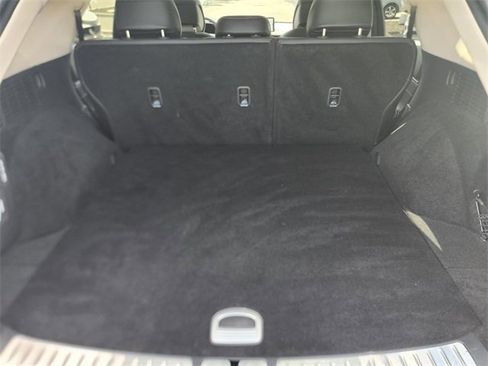 Used 2024 Genesis GV70 2.5T w/ Advanced Package image 27