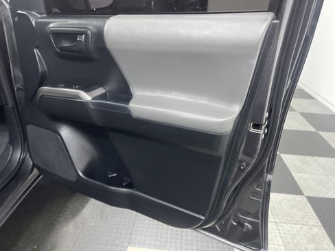 Used 2019 Toyota Tacoma SR5 image 23