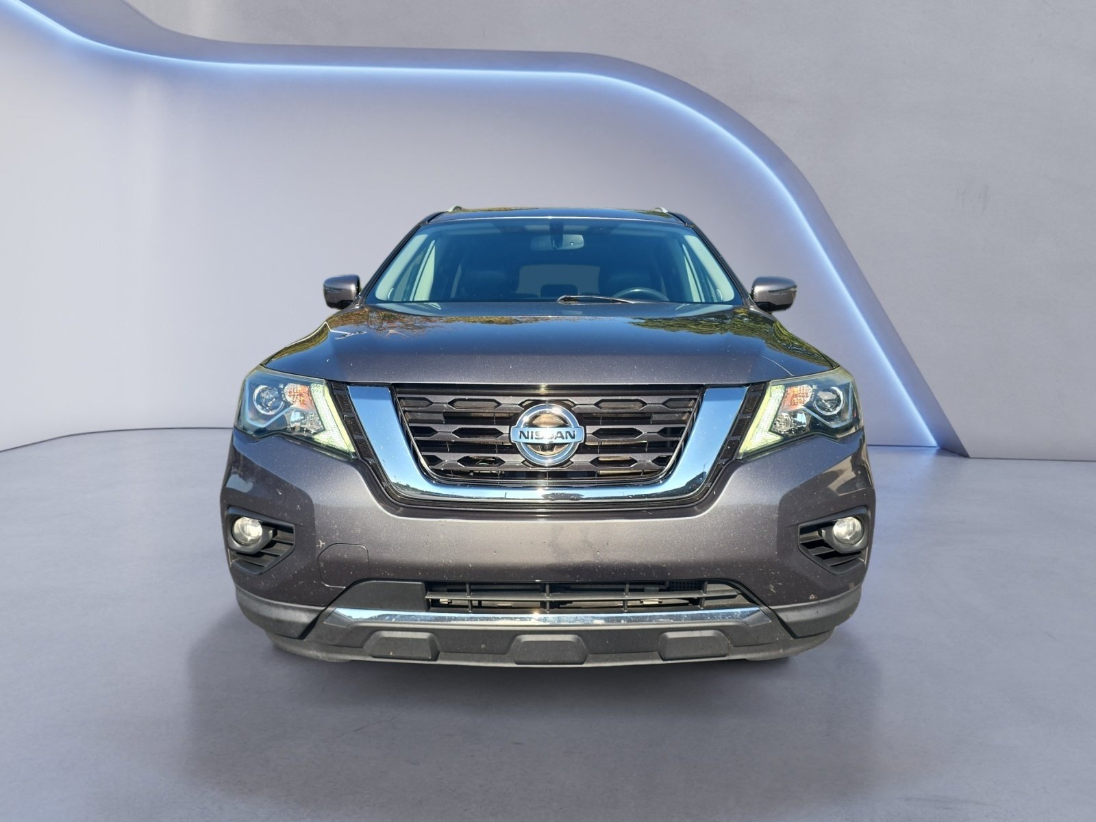 Used 2017 Nissan Pathfinder Platinum FWD image 9