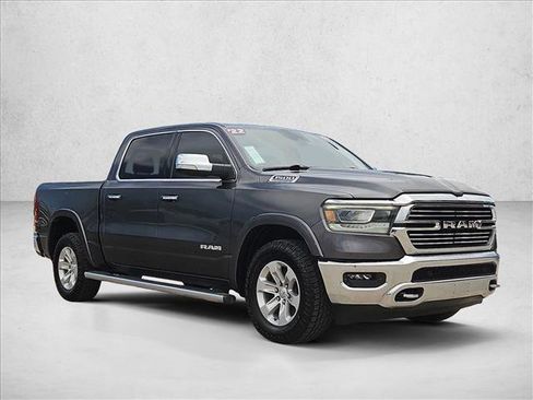 Used 2022 RAM 1500 Laramie AWD/4WD image 3