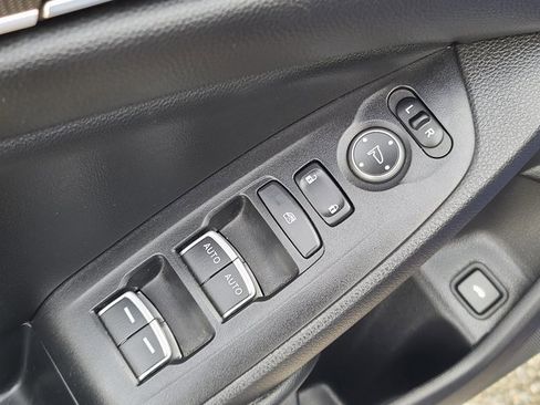 Used 2021 Honda Accord Sport image 11