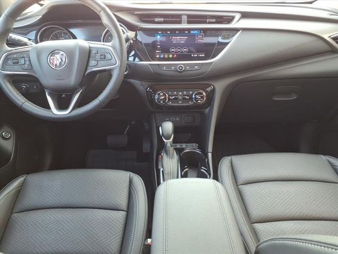 Certified 2022 Buick Encore GX Essence image 11