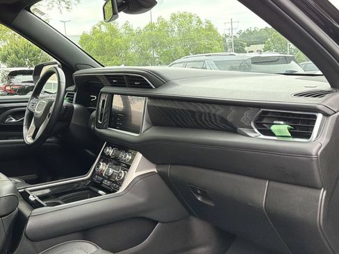Used 2023 GMC Yukon Denali RWD image 21