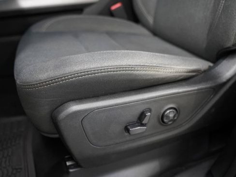 Used 2019 RAM 1500 Big Horn AWD/4WD image 23