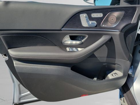 New 2026 Mercedes-Benz GLS 450 4MATIC image 31