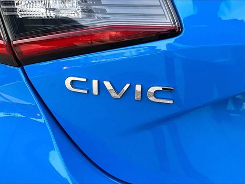 Used 2022 Honda Civic Sport image 10