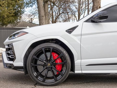 Used 2022 Lamborghini Urus image 15